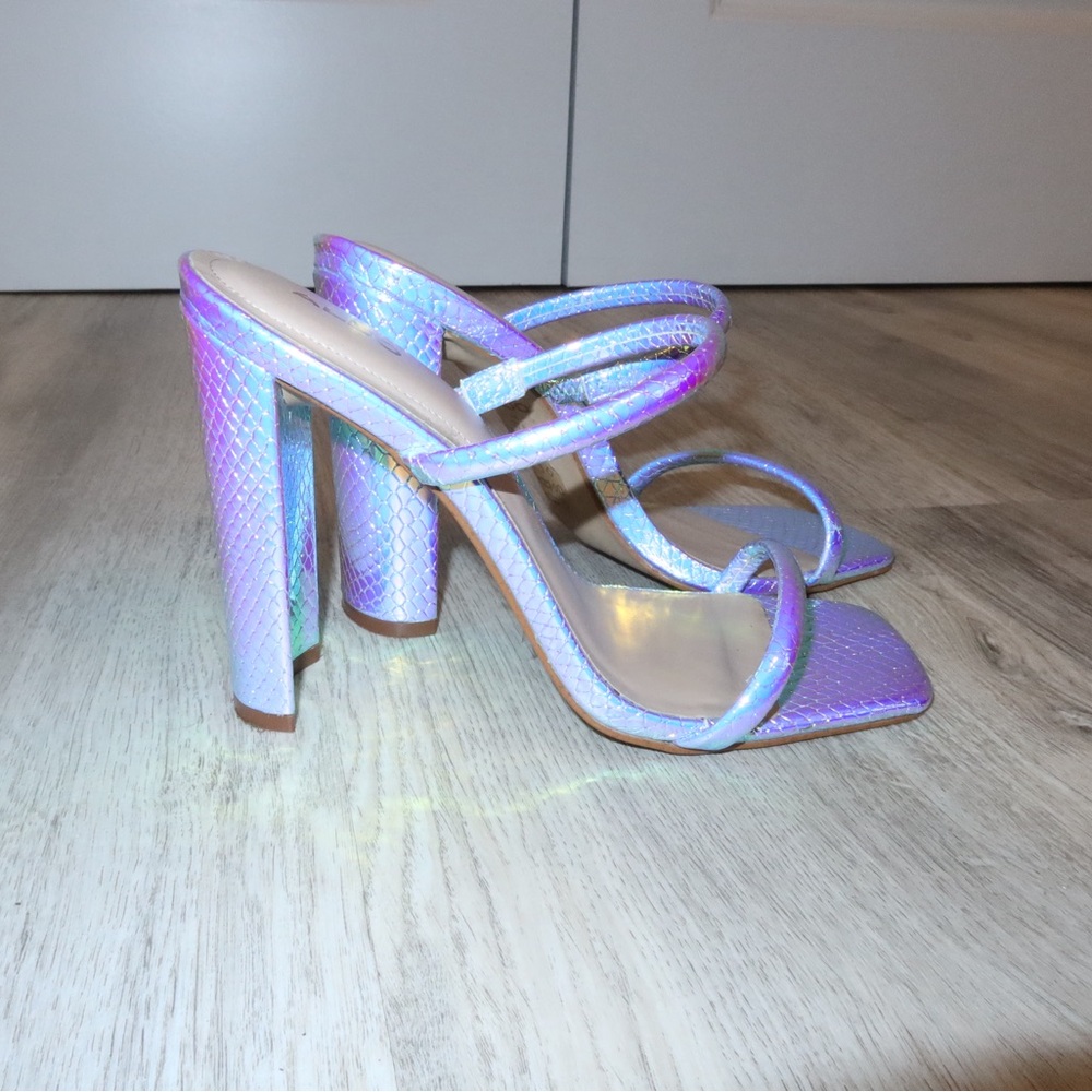 ALDO Agafiyay Iridescent Mermaidcore Heeled Sandals - Picture 2 of 6